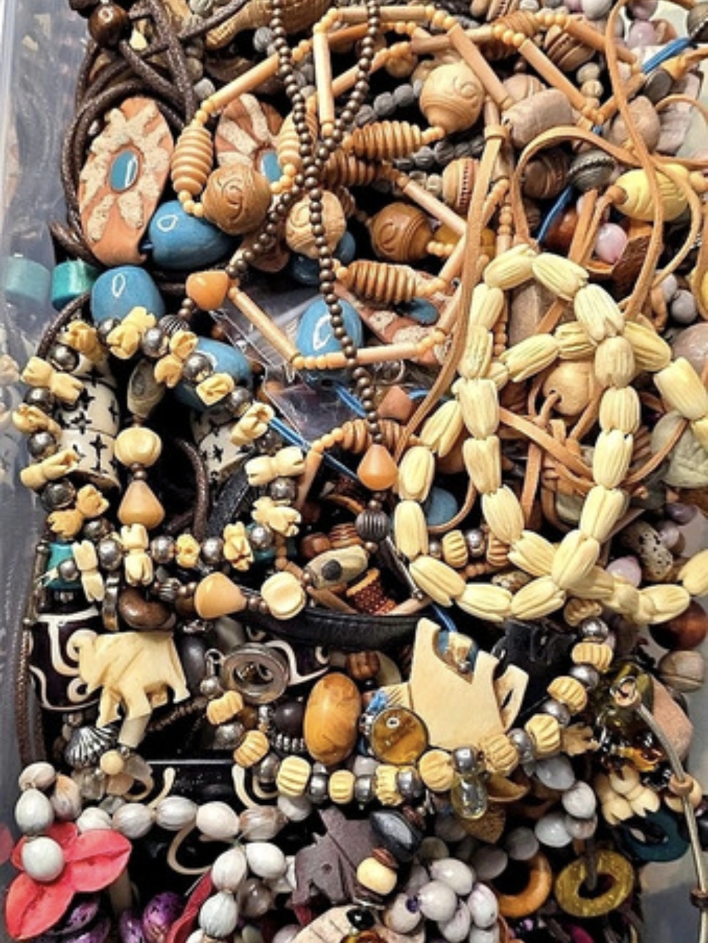 Wood Glass Plastic 75 Piece Assorted Mixed Jewelry Bundle 5lb 11 Oz - Picture 4 of 15